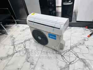 Ultra Modern Airflow Split Midea White 1.5hp AC