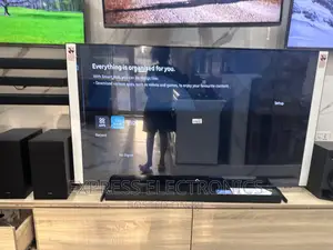 Max View UHD Smart Glossy Screen Samsung 75”CU7000