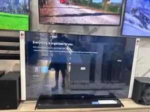 Techno Wonder UHD Smart Samsung 75”Cu7000