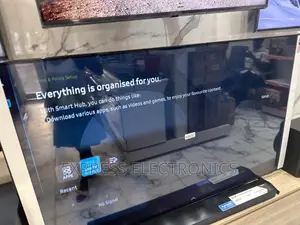 Gadget View UHD Smart Glossy Slim Samsung 75”Cu7000