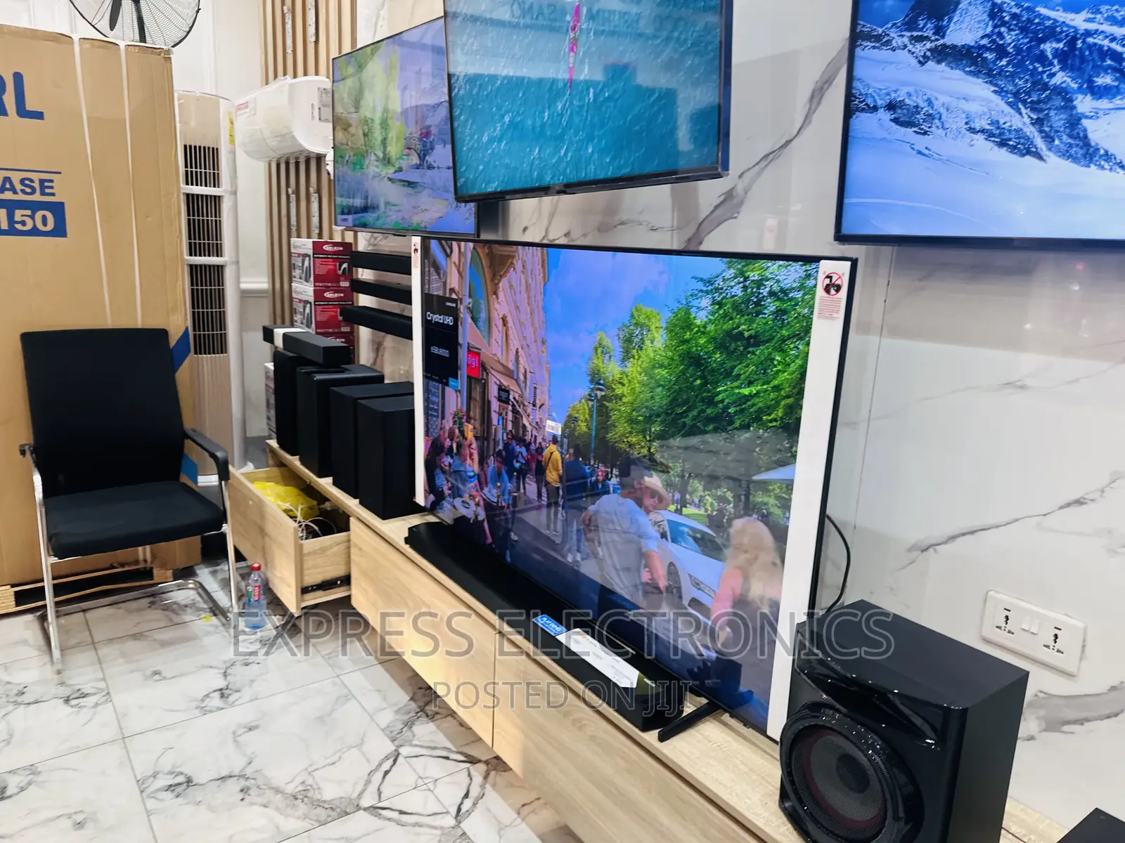 Gadget Display UHD Samsung 65”Cu8000 Tv 