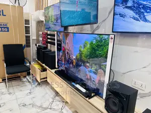 Gadget Display UHD Samsung 65”Cu8000 Tv 