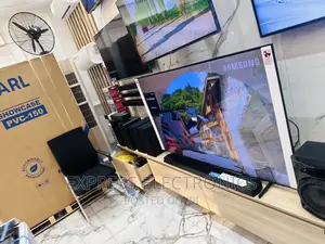 Max Display UHD Smart Samsung 55”Cu7000