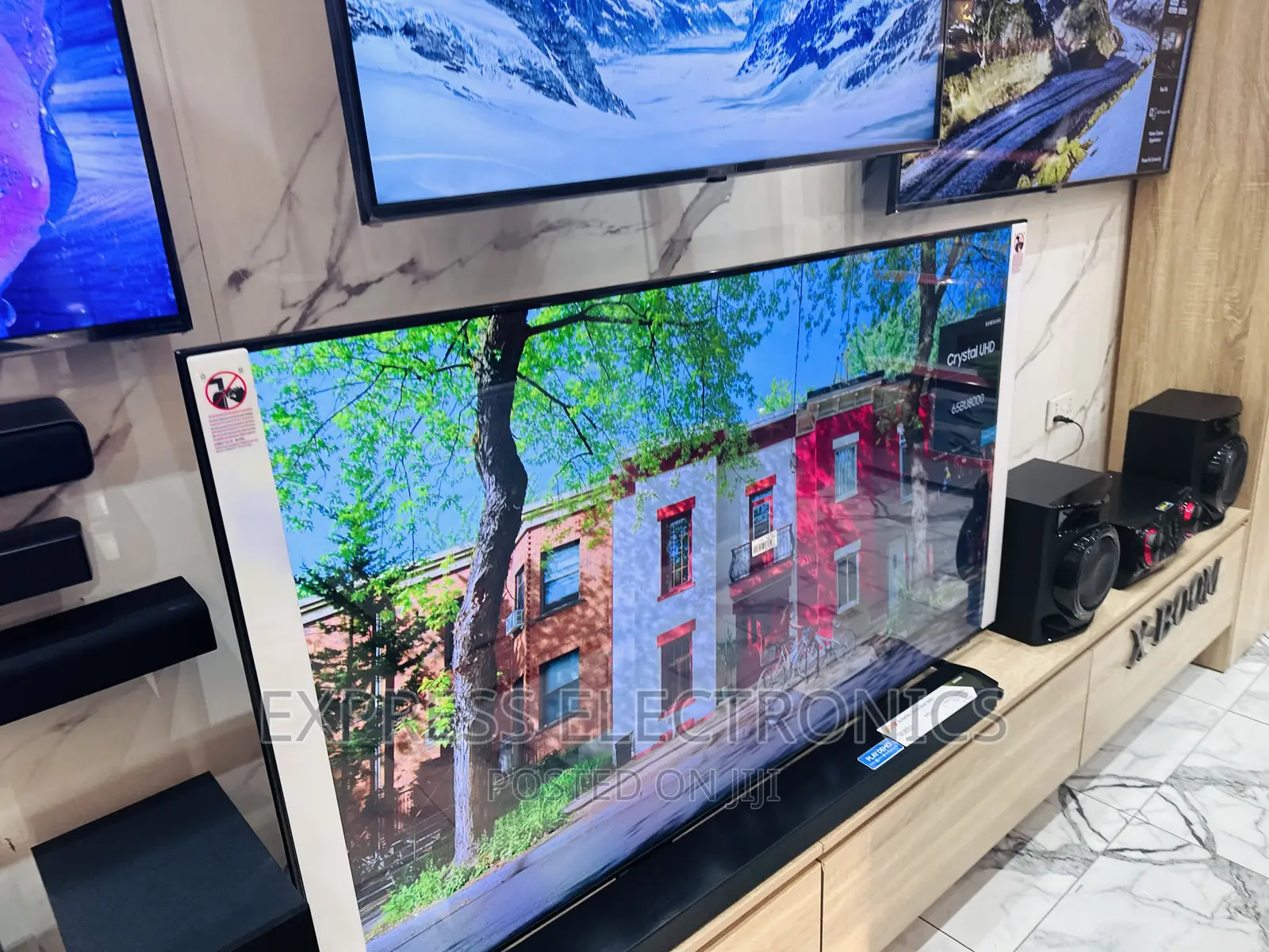 Film Vista UHD Samsung 85”Bu8000 Tv 