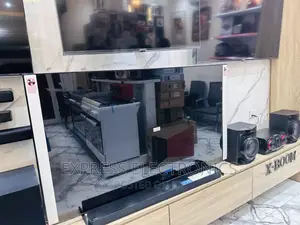 Stylish Design Samsung 85”Smart UHD HDR Slim Television*