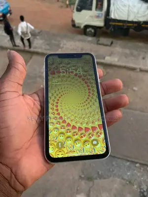 Apple iPhone XR 128 GB White