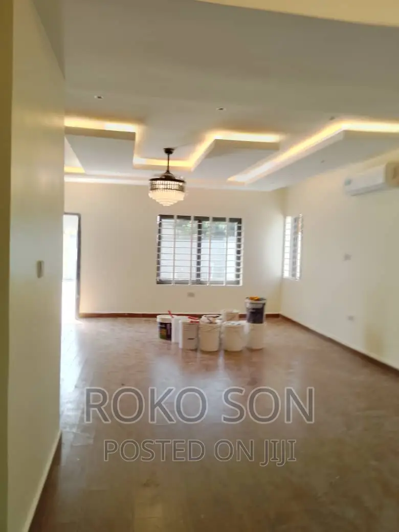 4bdrm Duplex in Dr Roko, Dome for sale