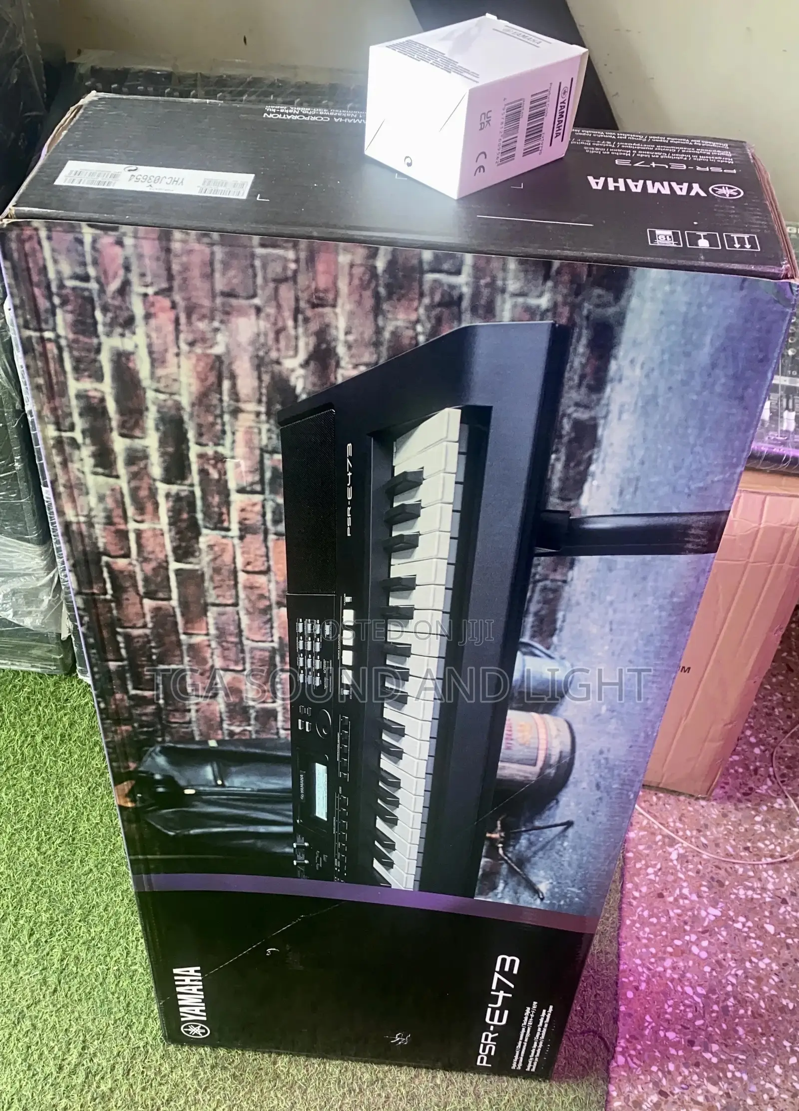 Yamaha PSR E473 Keyboard