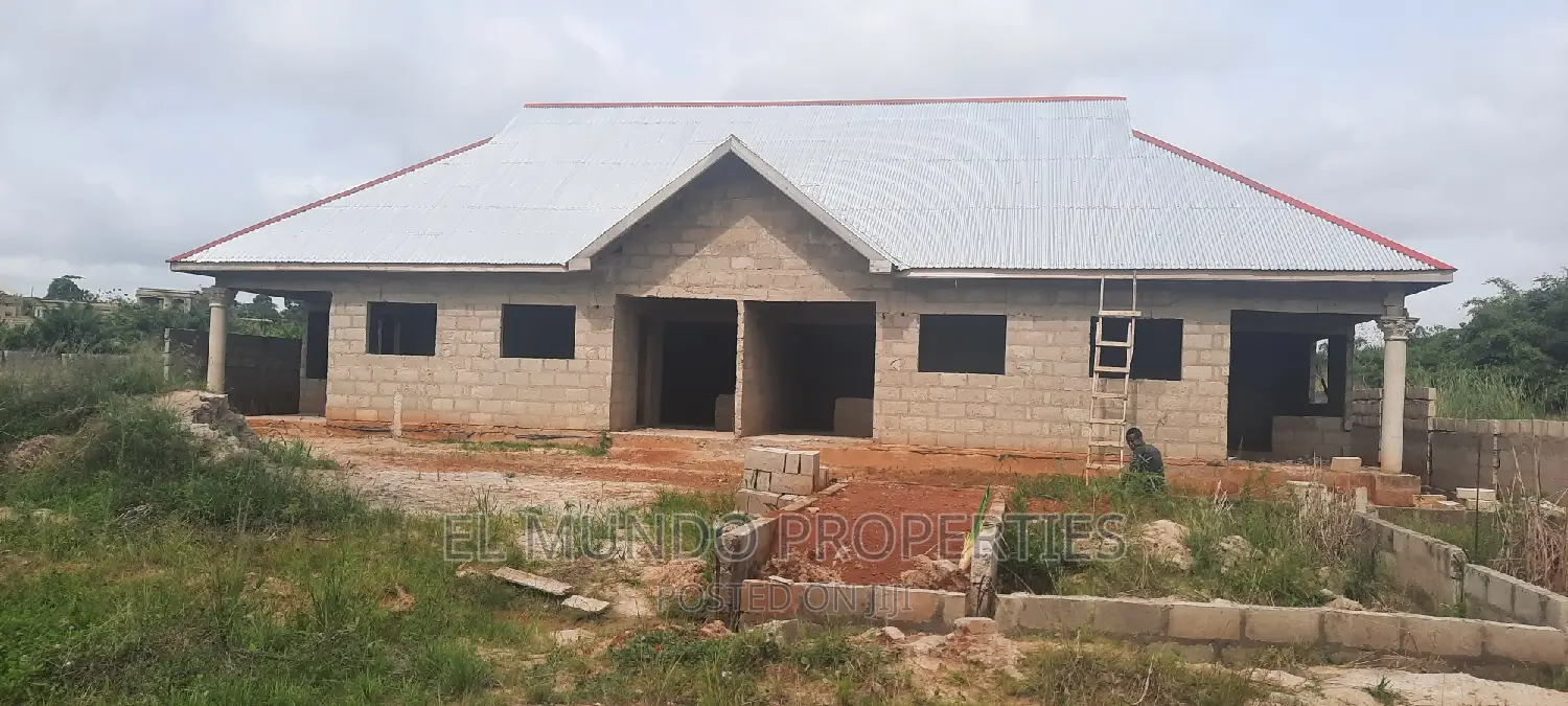 4bdrm Apartment in Atwima Yabi, Kumasi Metropolitan for sale