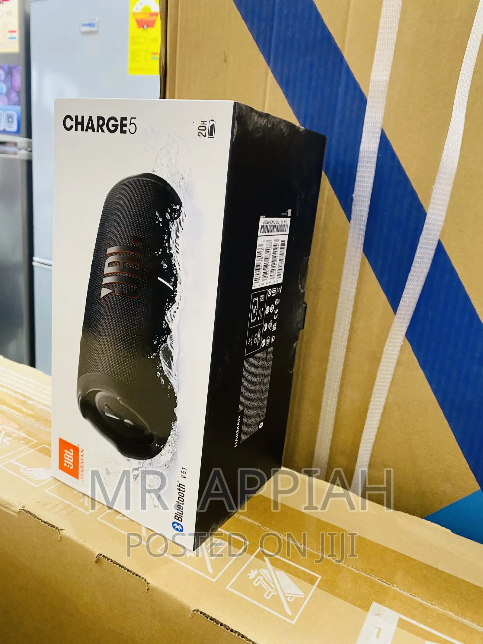 Super Quality JBL Charge 5 Rechargeable Speaker(Black).