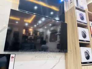 Smart LG Glossy Screen  65”UR730 Tv 