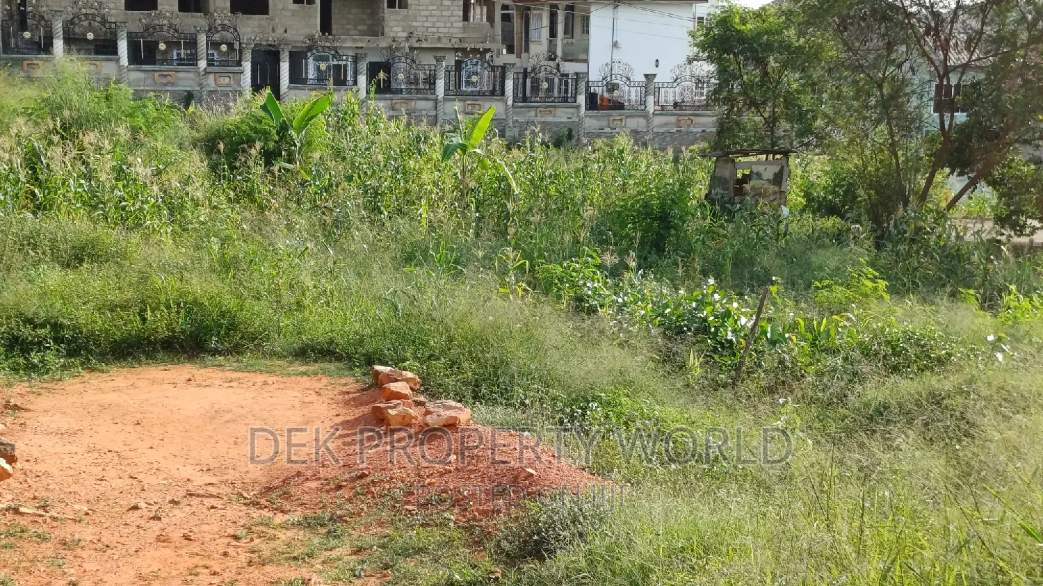 Genuine 2 Plots For Sale Around Taifa.