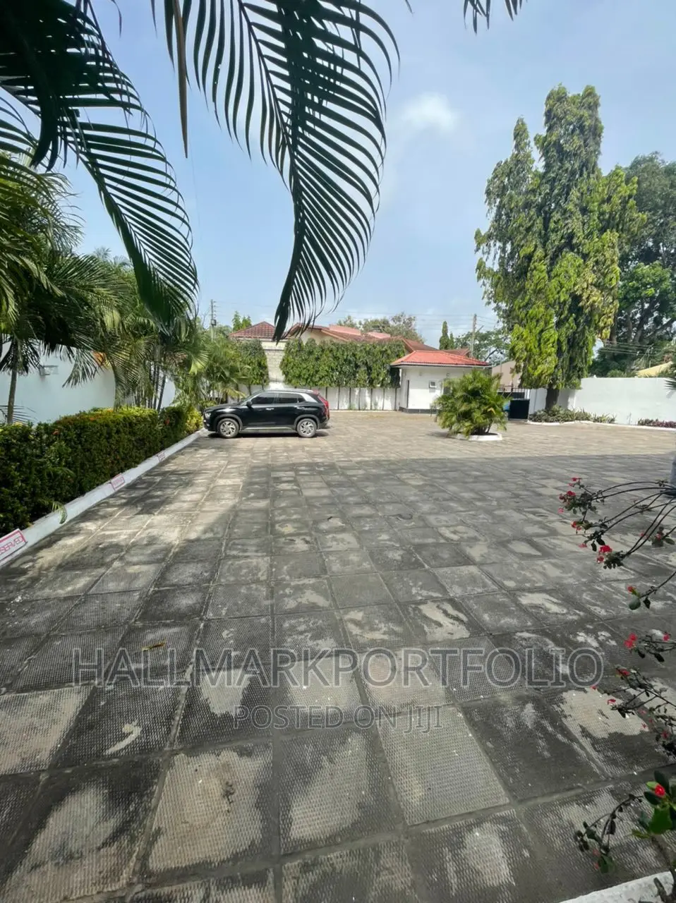1080 SQM Office Space for Sale at Ringway Estate