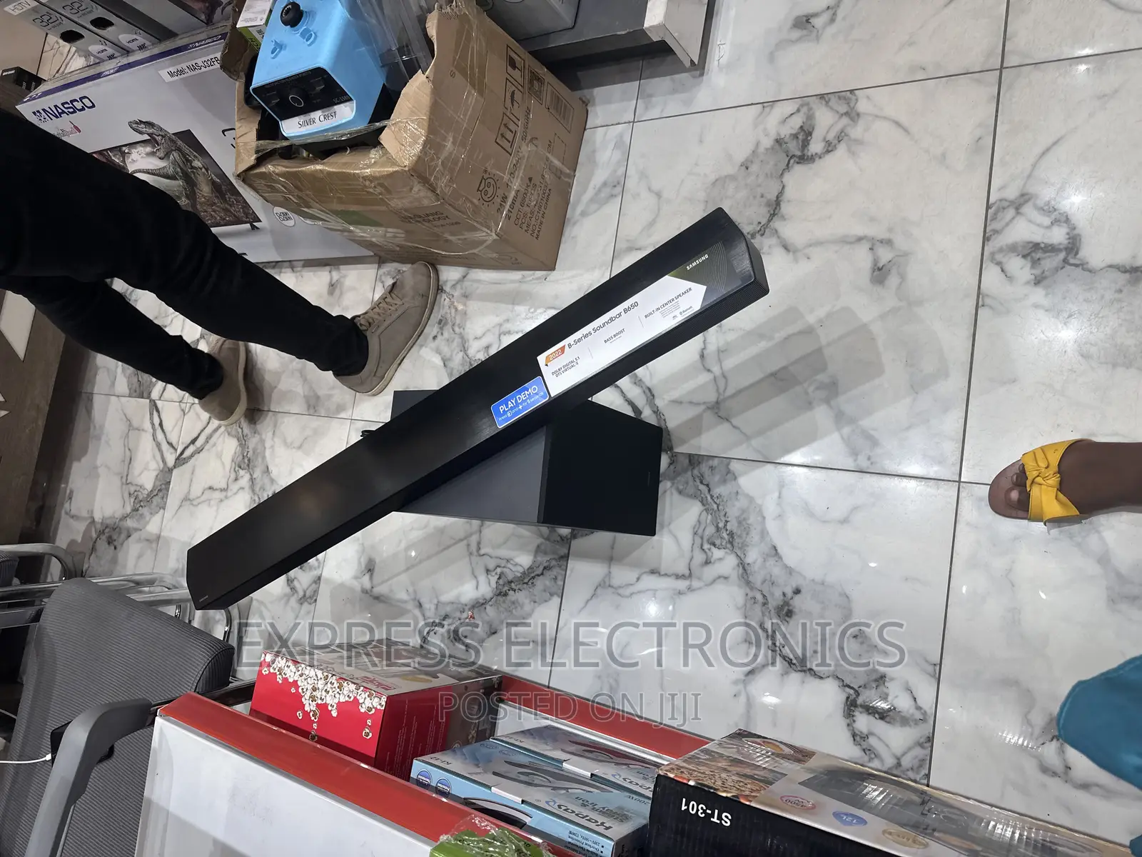 Better Deal on B650 Soundbar With Woofer Samsung
