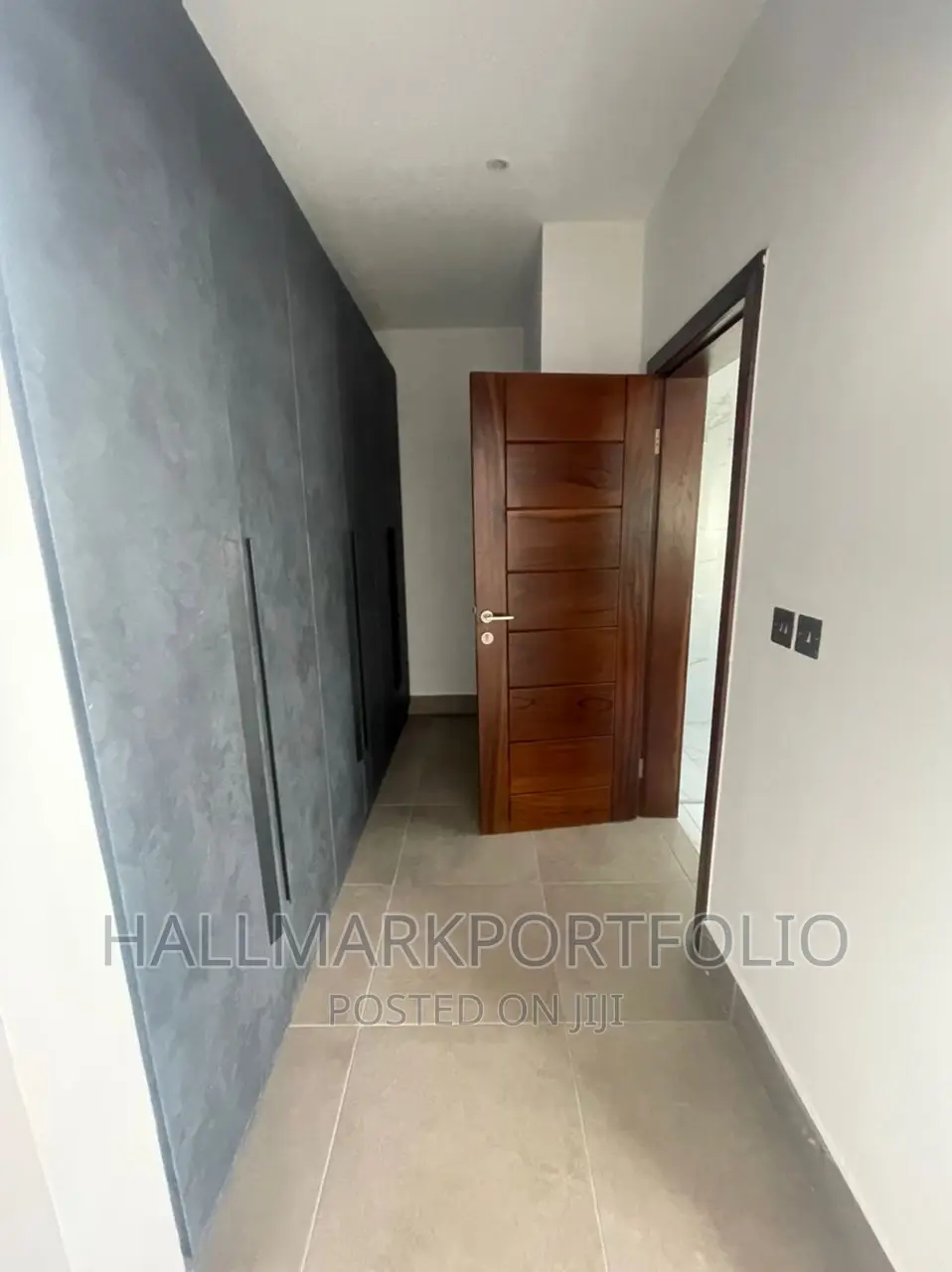 4bdrm Townhouse / Terrace in Cantonments for rent