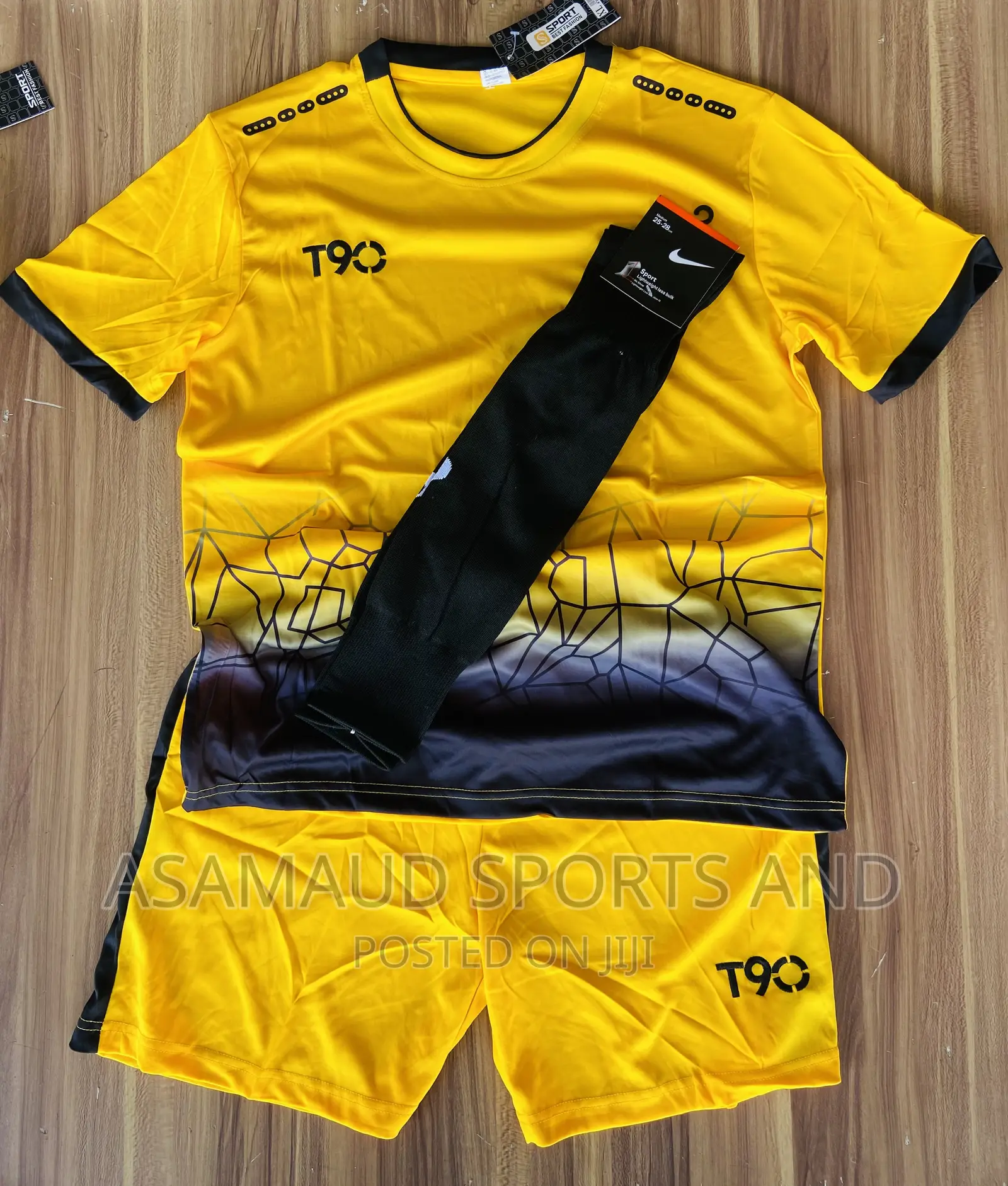 Original Set of Jerseys With Hose 16+ 2 Goals Keeper