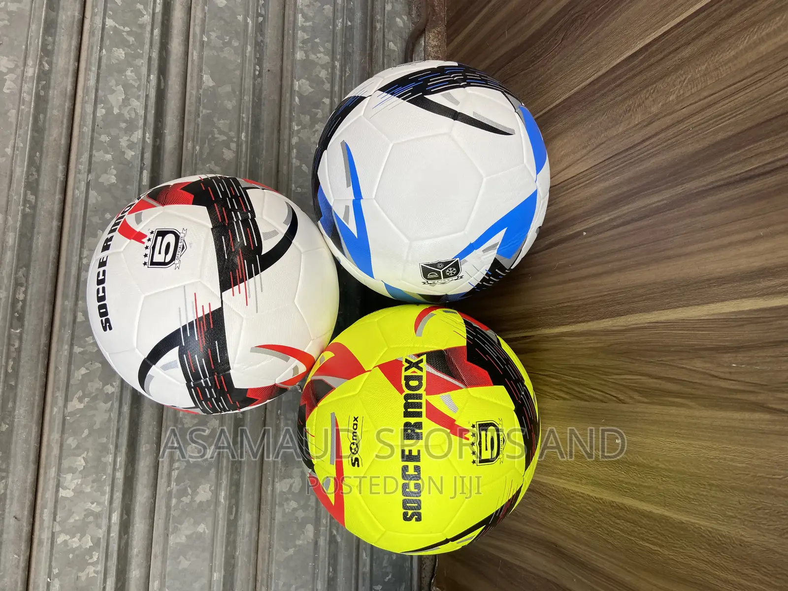 Original Football Suitable for All Pitch at Cool Price
