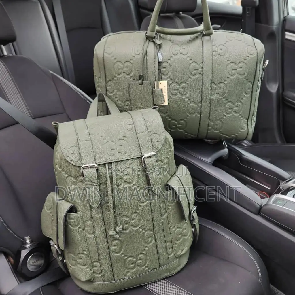 Travel Bag and Backpack (2 in 1)