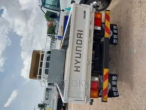 Hyundai Mighty