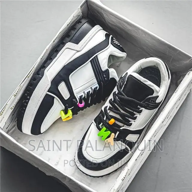 Louis Vuitton Sneakers