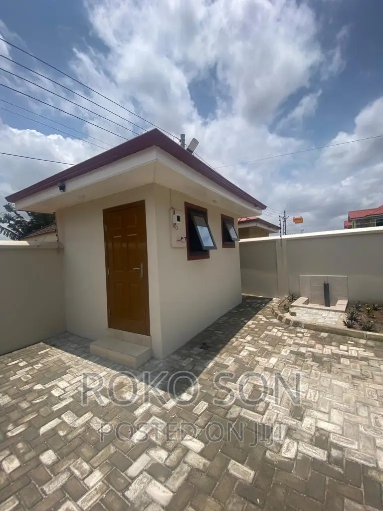 3bdrm Duplex in Dr Roko, East Legon for rent