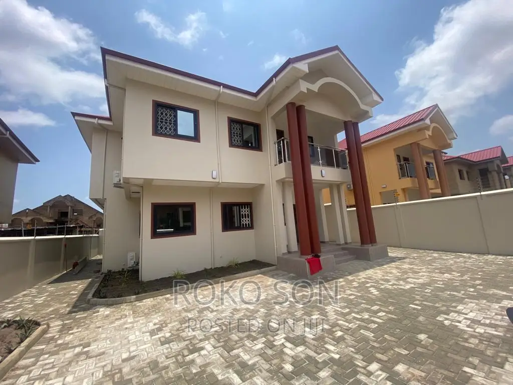3bdrm Duplex in Dr Roko, East Legon for rent