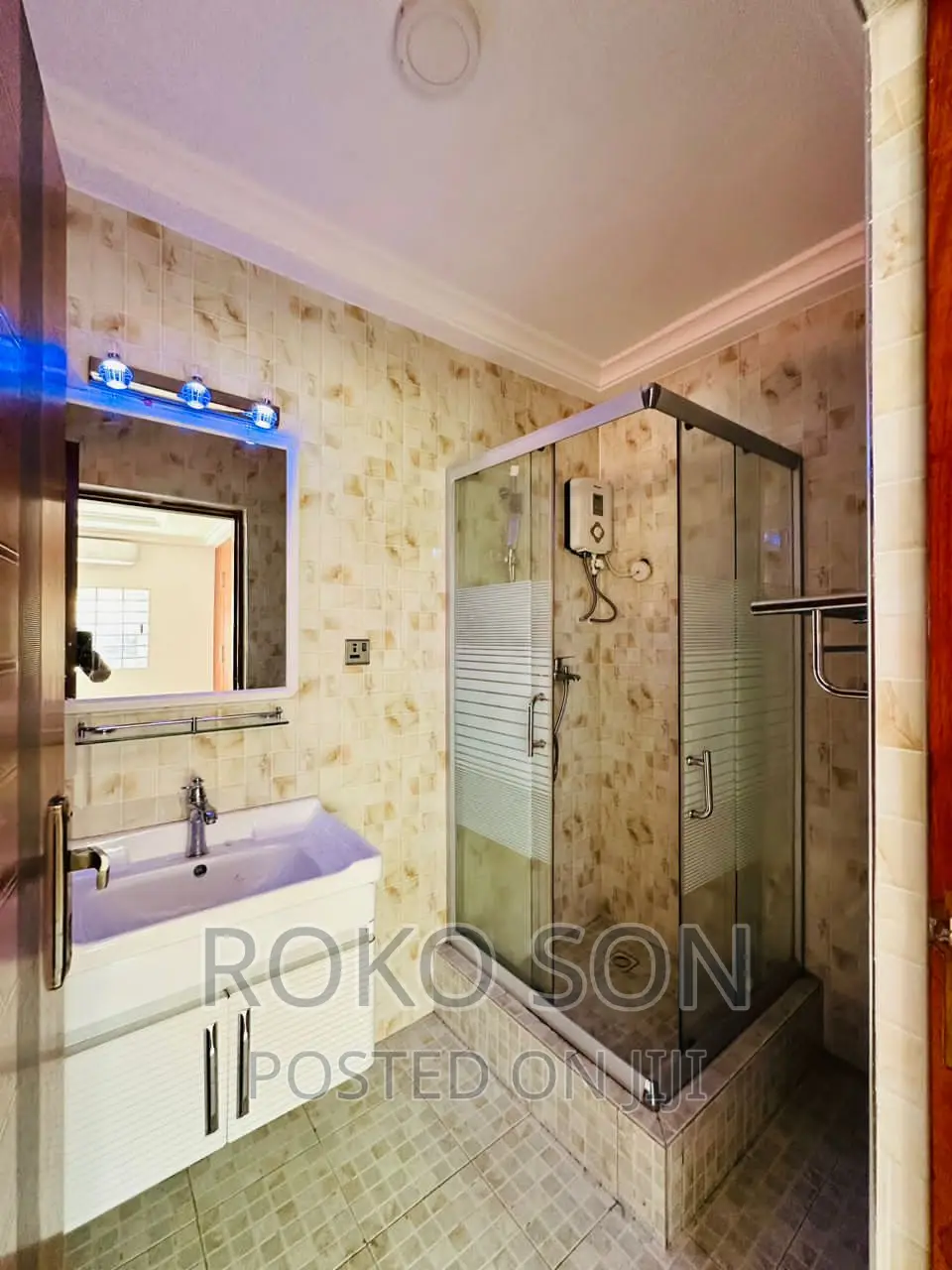 5bdrm Duplex in Dr Roko, East Legon for rent