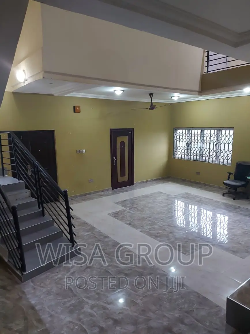 6bdrm Duplex in Wisa Groups, Accra Metropolitan for sale