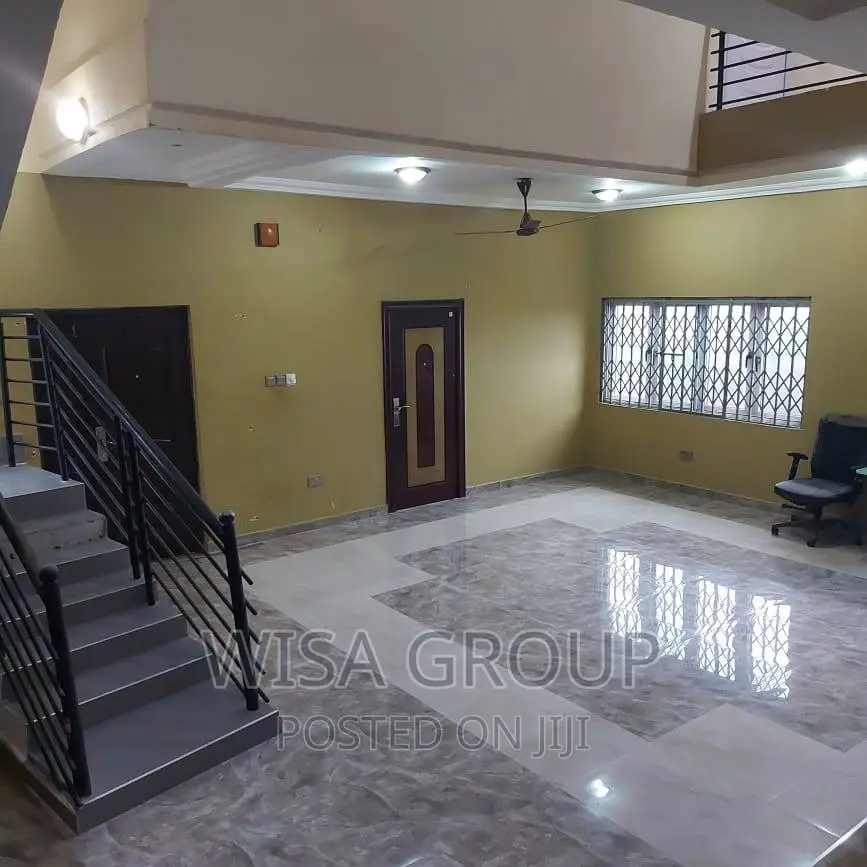 6bdrm Duplex in Wisa Groups, Accra Metropolitan for sale