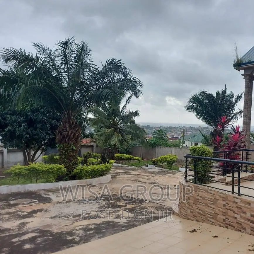 6bdrm Duplex in Wisa Groups, Accra Metropolitan for sale