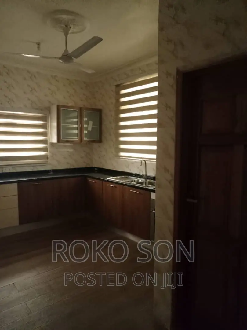 4bdrm Duplex in Dr Roko, West Legon for rent