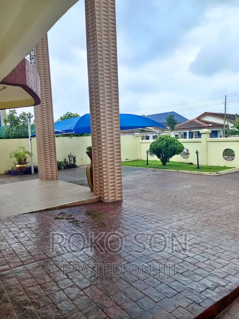 4bdrm Duplex in Dr Roko, West Legon for rent
