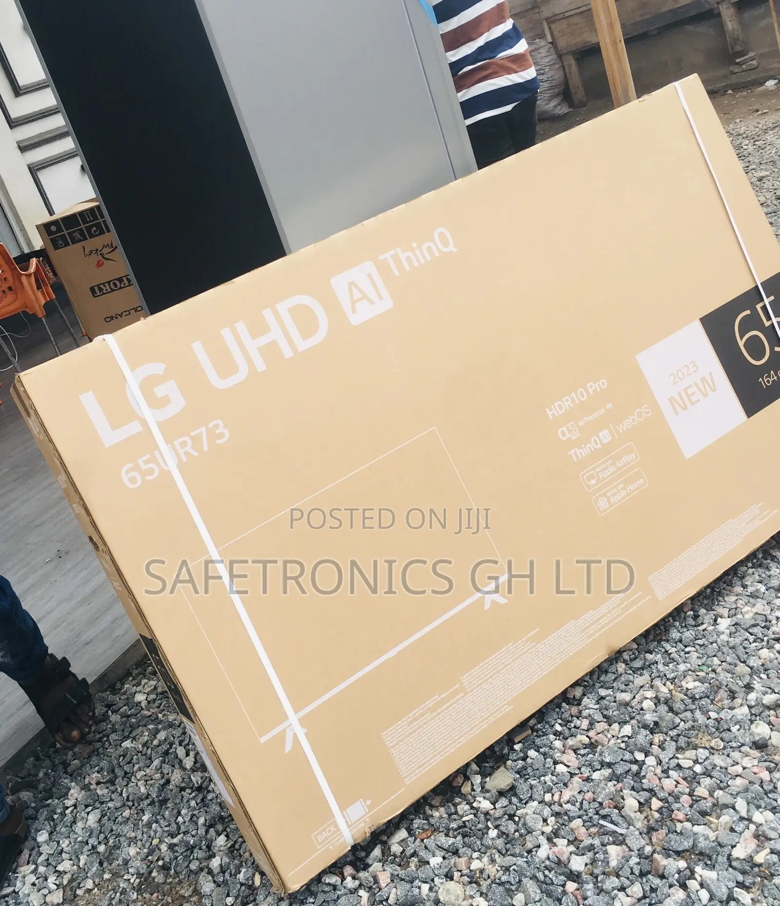 Glossy LED Black UHD Smart LG UN73 65 Inches Electric Tv