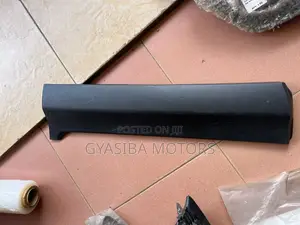 CRV 2012-2016 Door Molding