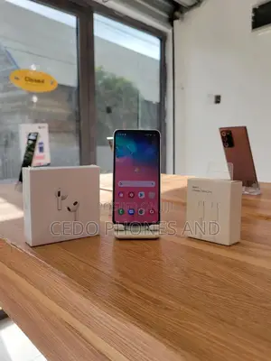 Samsung Galaxy S10e 128 GB Blue