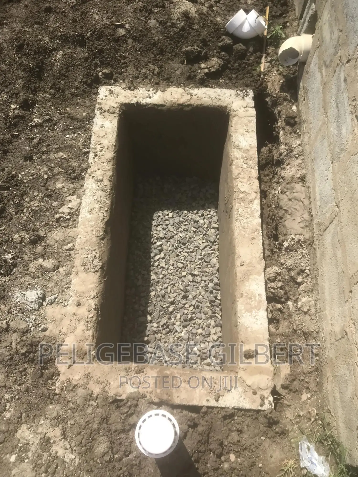 Modern Toilet (Bio-Digester
