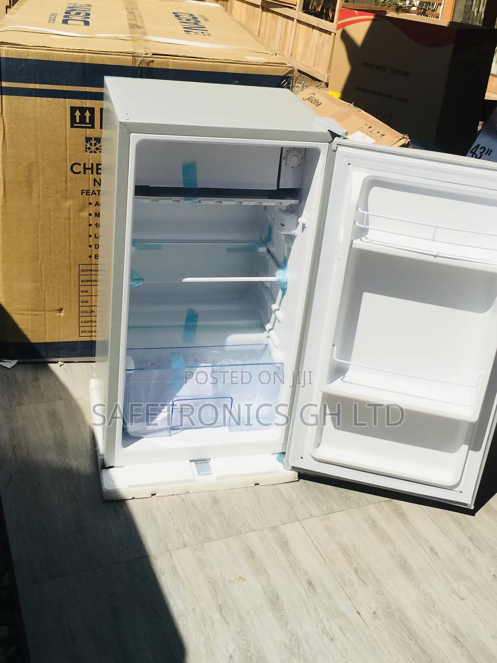 Topfreezer Tabletop 82L Singledoor Zara-11sd Gray Fridge