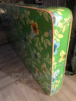 One and Half Mattress for Sale at Wholesale Price