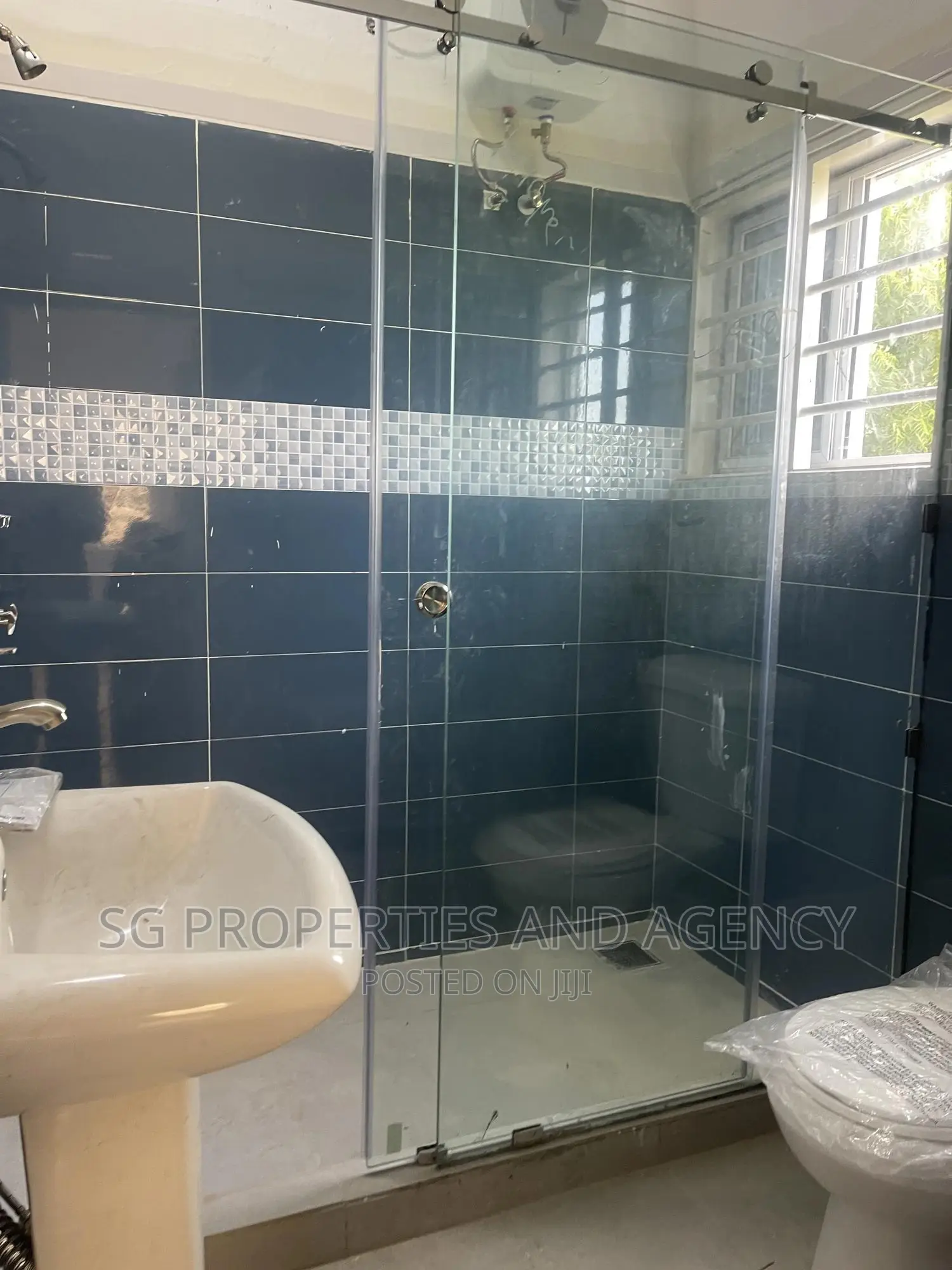 2bdrm Apartment in Lashibi, Spintex for rent