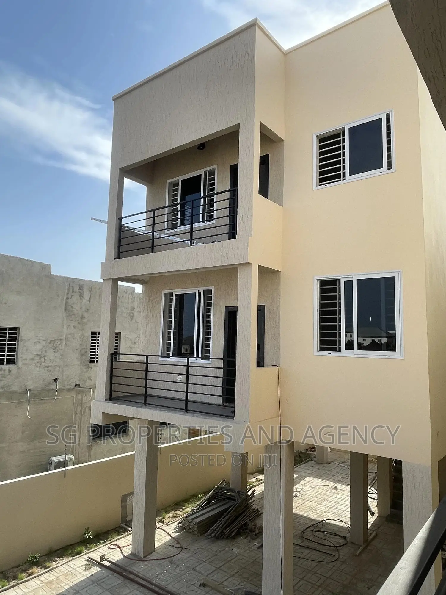 2bdrm Apartment in Lashibi, Spintex for rent