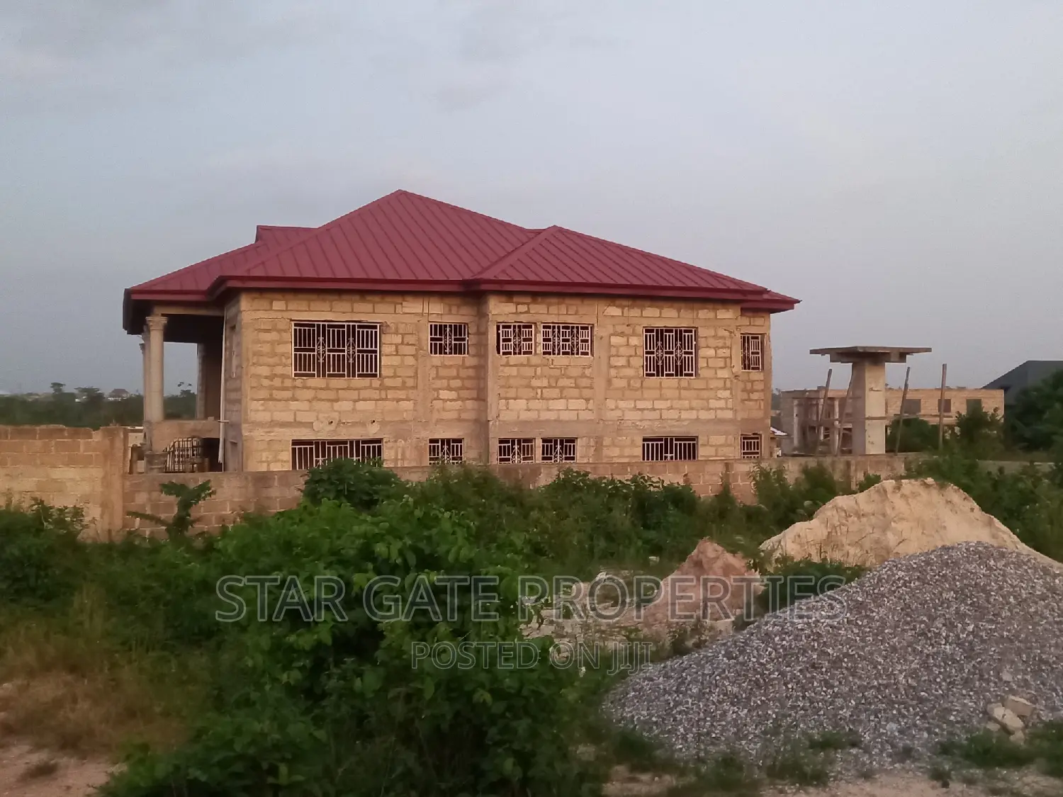 10bdrm House in Star Gate Properties, Kumasi Metropolitan for sale