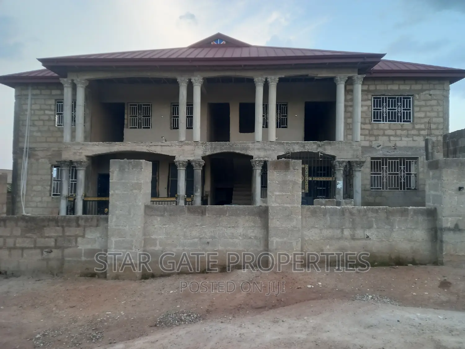 10bdrm House in Star Gate Properties, Kumasi Metropolitan for sale