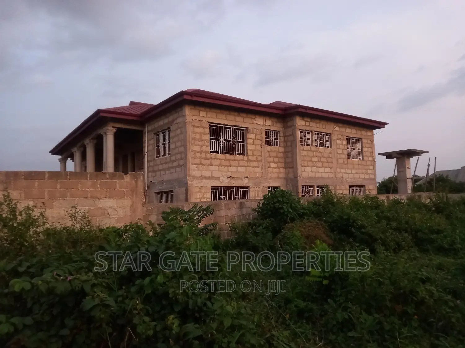 10bdrm House in Star Gate Properties, Kumasi Metropolitan for sale