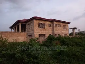 10bdrm House in Star Gate Properties, Kumasi Metropolitan for sale