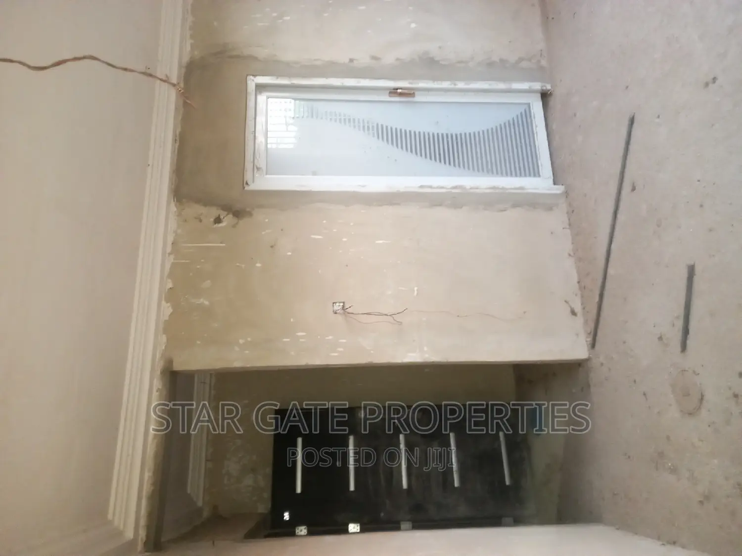 10bdrm House in Star Gate Properties, Kumasi Metropolitan for sale