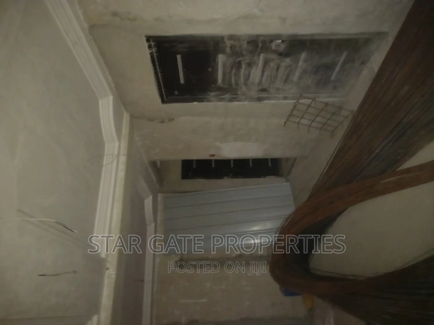 10bdrm House in Star Gate Properties, Kumasi Metropolitan for sale