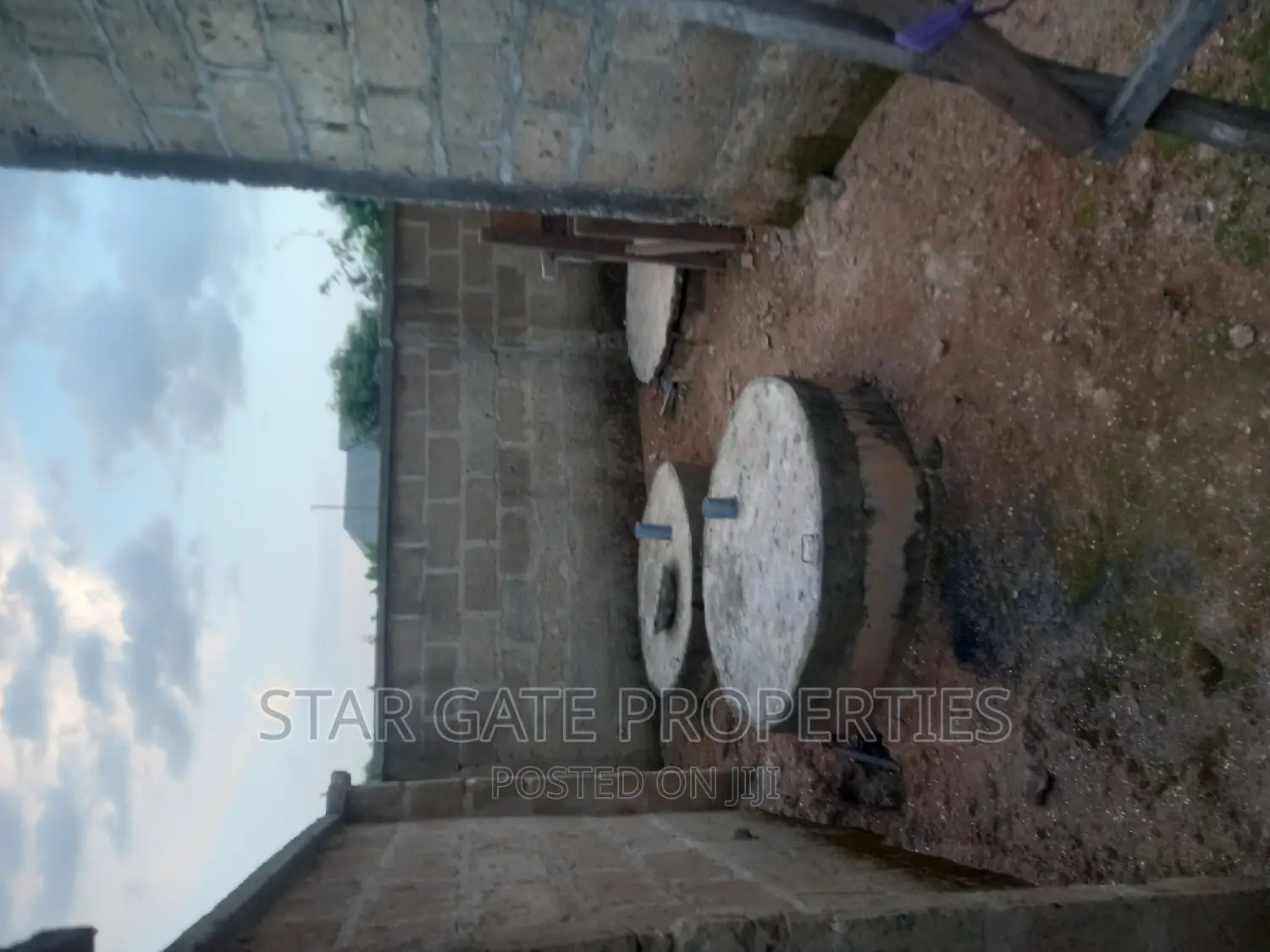 10bdrm House in Star Gate Properties, Kumasi Metropolitan for sale