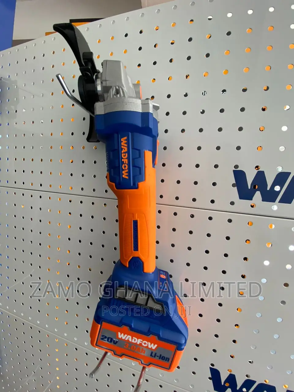 Lithium-Ion Angle Grinder - Wlapm21