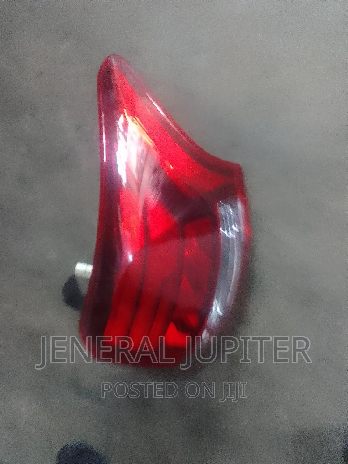 Mitsubishi Outlander 2016,2017,2018 Tail Light Right.