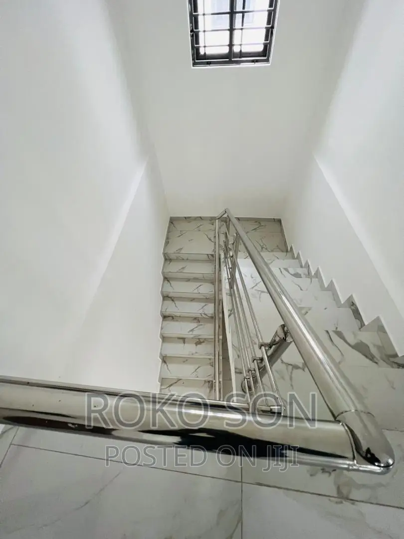 4bdrm Duplex in Dr Roko, East Legon for sale